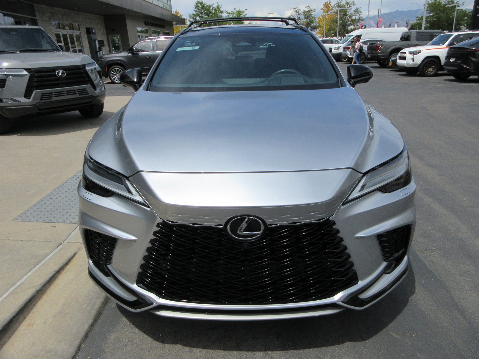 Used 2024 Lexus RX 500h F Sport w/ Convenience Package AWD/4WD image 15
