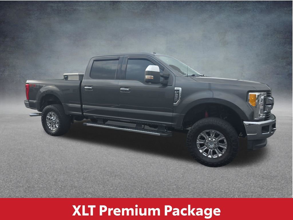 Used 2017 Ford F250 XLT w/ XLT Premium Package AWD/4WD video 3