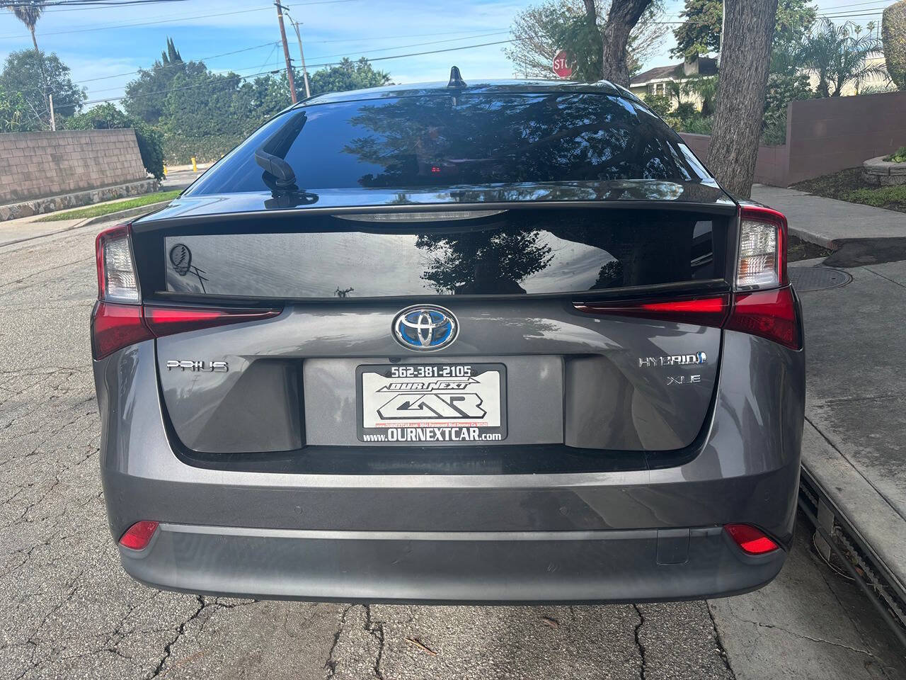 Used 2022 Toyota Prius XLE w/ Advanced Technology Package FWD image 10