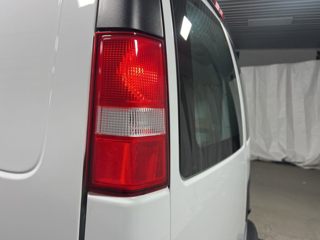 Used 2024 Chevrolet Express 2500 w/ Driver Convenience Package image 31