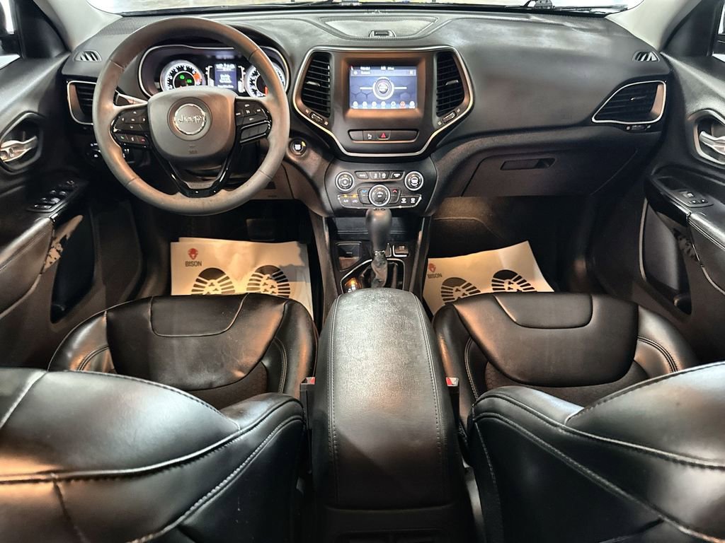 Used 2020 Jeep Cherokee Latitude Plus FWD image 25