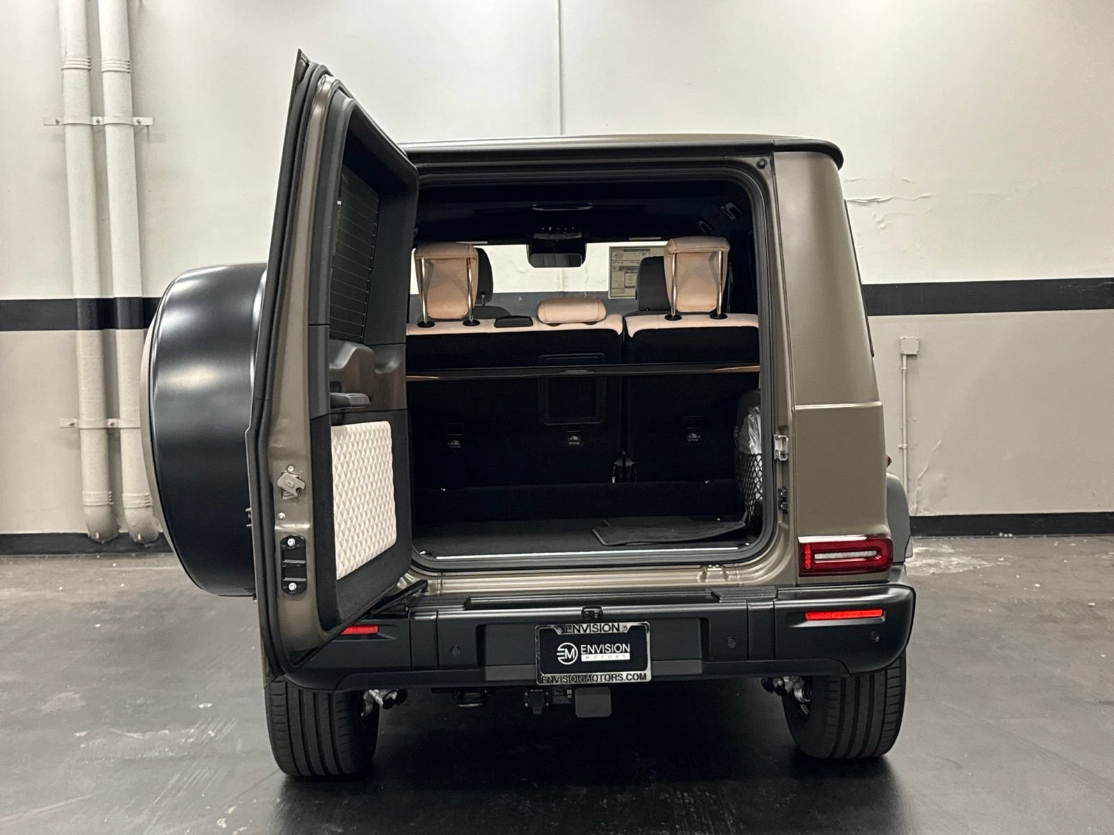 New 2026 Mercedes-Benz G 550 image 16