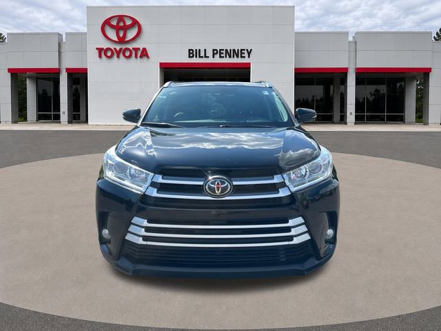 Used 2019 Toyota Highlander XLE FWD image 8