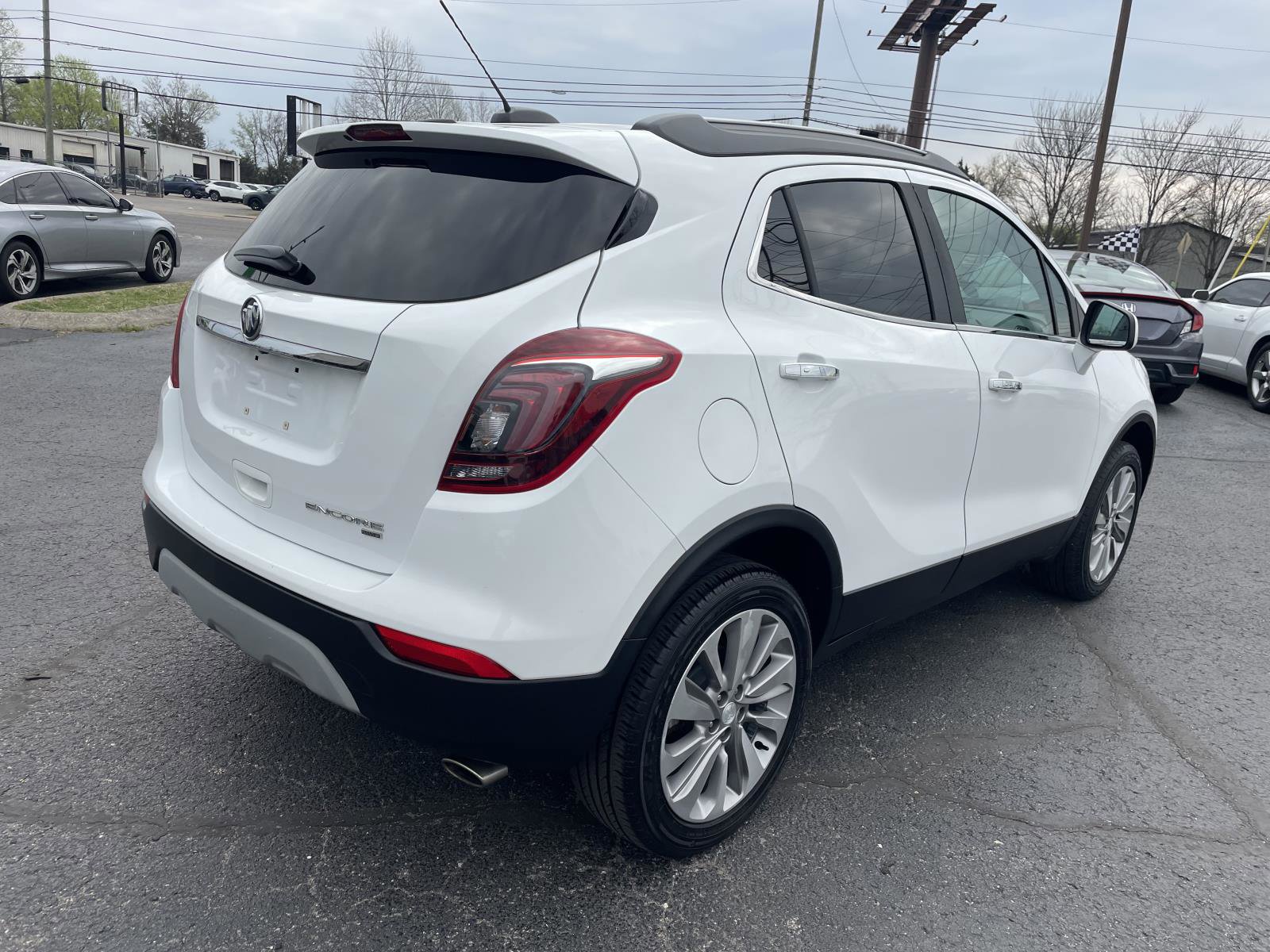 Used 2020 Buick Encore Preferred AWD/4WD image 4