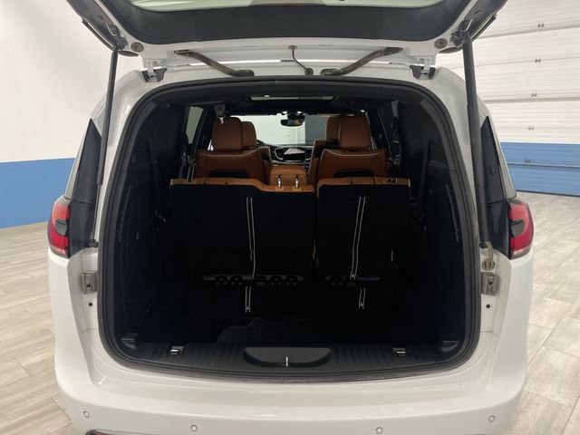 Used 2024 Chrysler Pacifica Pinnacle image 17