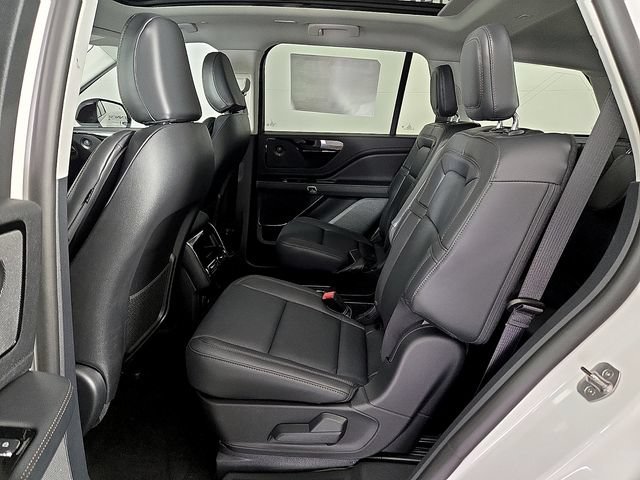 New 2026 Lincoln Aviator Reserve w/ Jet Appearance Package RWD image 10