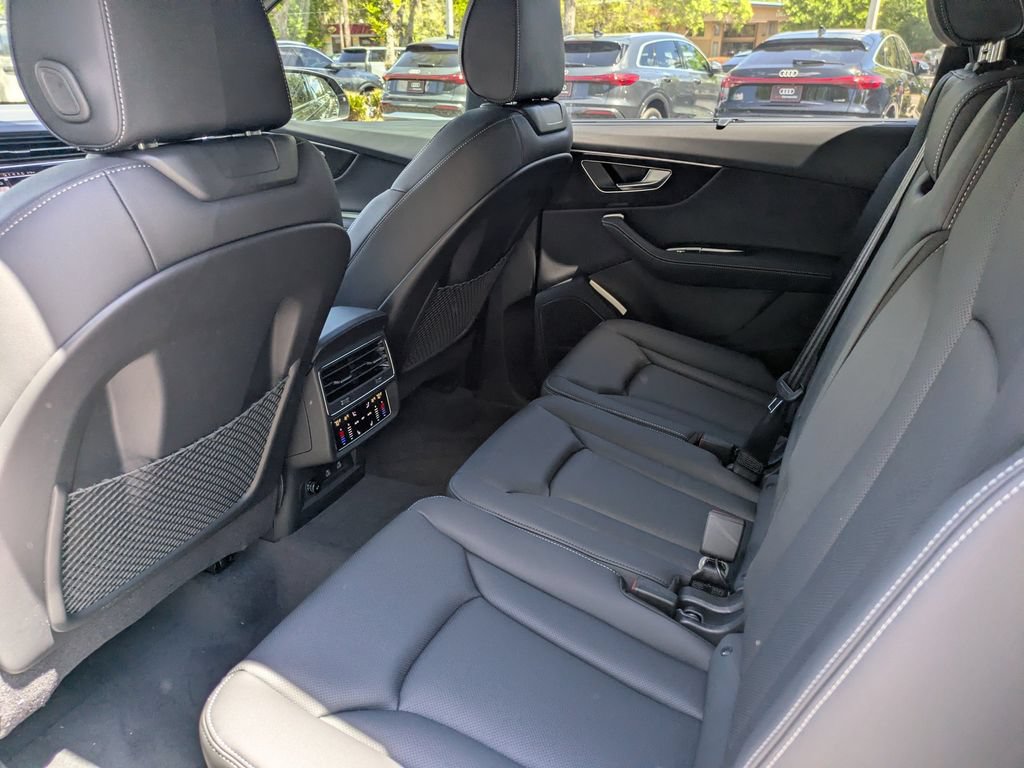 New 2026 Audi Q7 3.0T Premium Plus AWD/4WD image 11