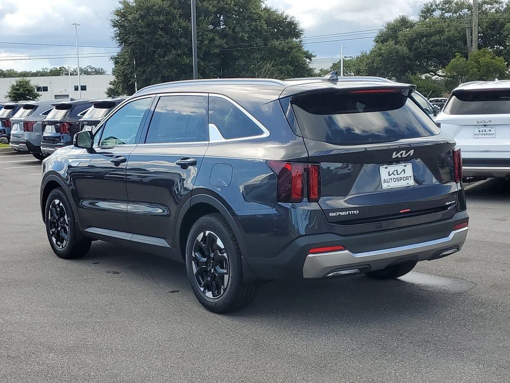 New 2026 Kia Sorento S w/ S Panoramic Sunroof Package FWD image 3