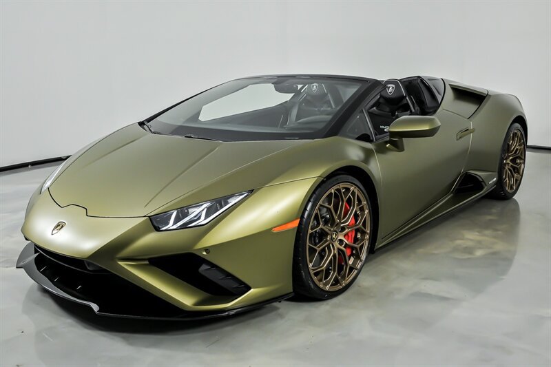 Used 2022 Lamborghini Huracan EVO RWD image 5