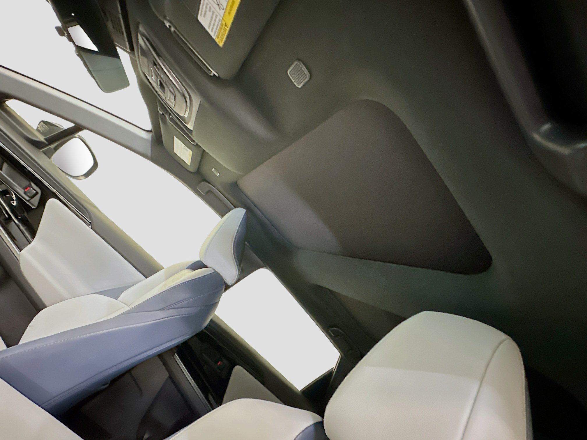 Used 2023 Subaru Solterra AWD image 27