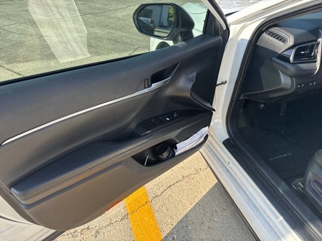 Used 2023 Toyota Camry SE FWD image 29