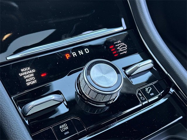 New 2025 Jeep Grand Cherokee L Overland w/ Luxury Tech Group IV image 11