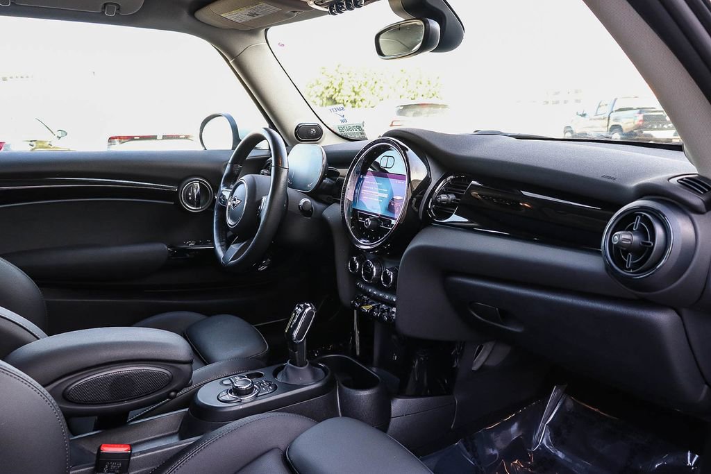 Used 2024 MINI Cooper SE image 17
