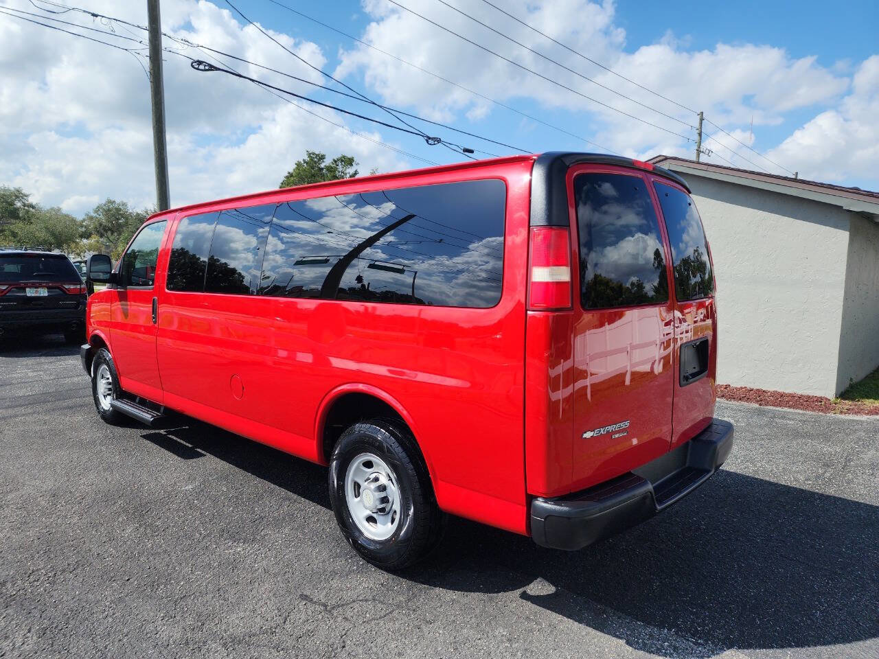 Used 2014 Chevrolet Express 3500 LS image 3