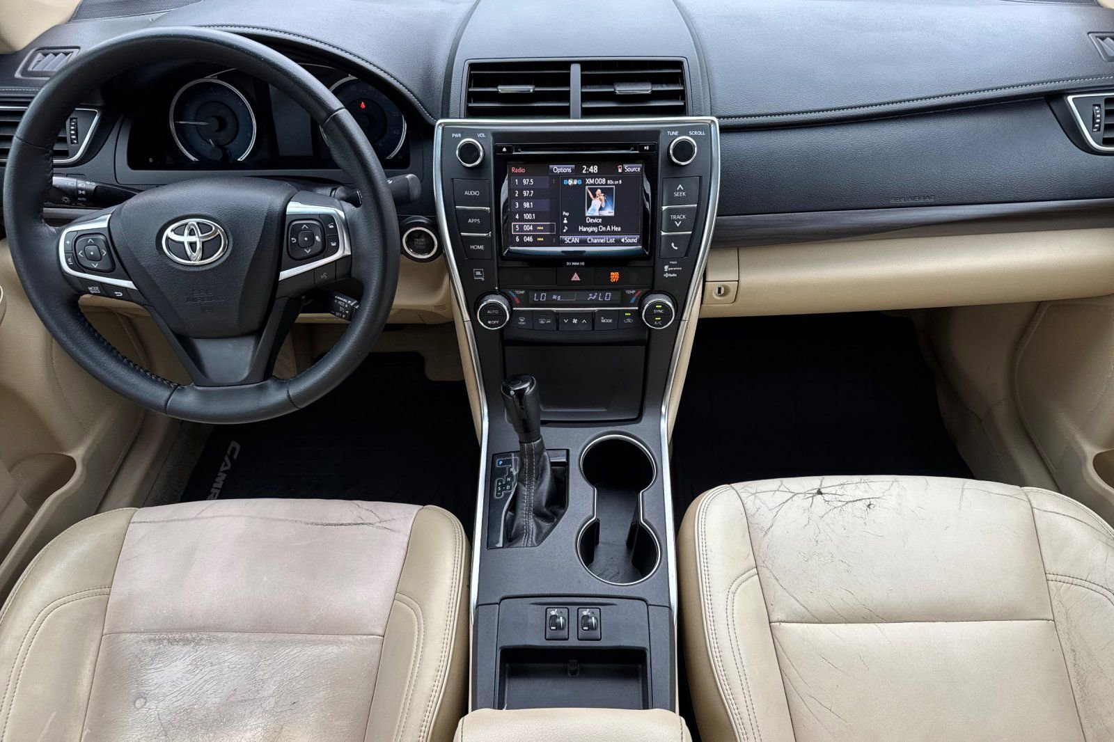 Used 2017 Toyota Camry XLE w/ Convenience Package FWD image 14