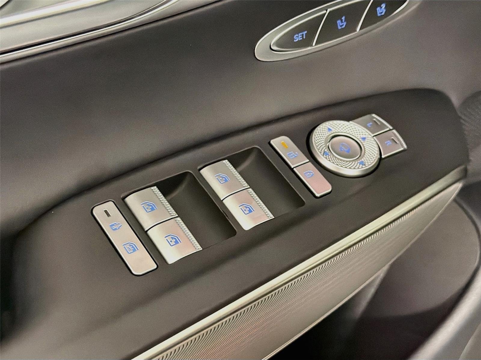 New 2027 Genesis GV70 2.5T Sport Prestige AWD/4WD image 20