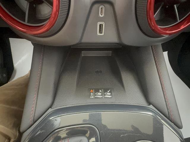 Used 2021 Chevrolet Blazer RS w/ Enhanced Convenience Package image 17