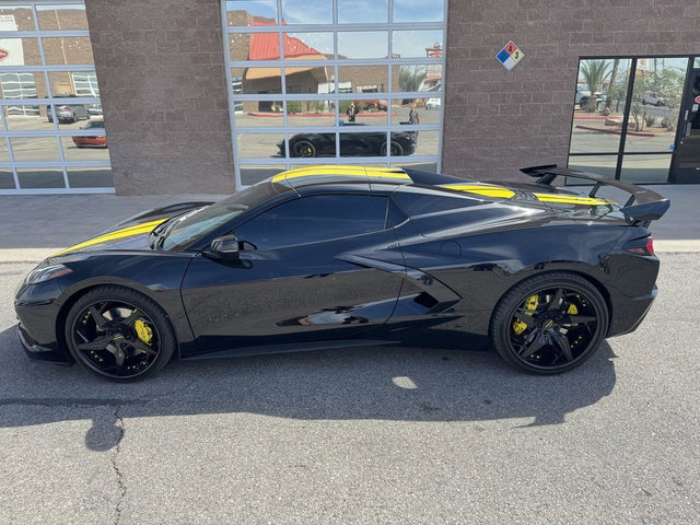 Used 2024 Chevrolet Corvette Stingray Premium Conv w/ Z51 Performance Package image 13