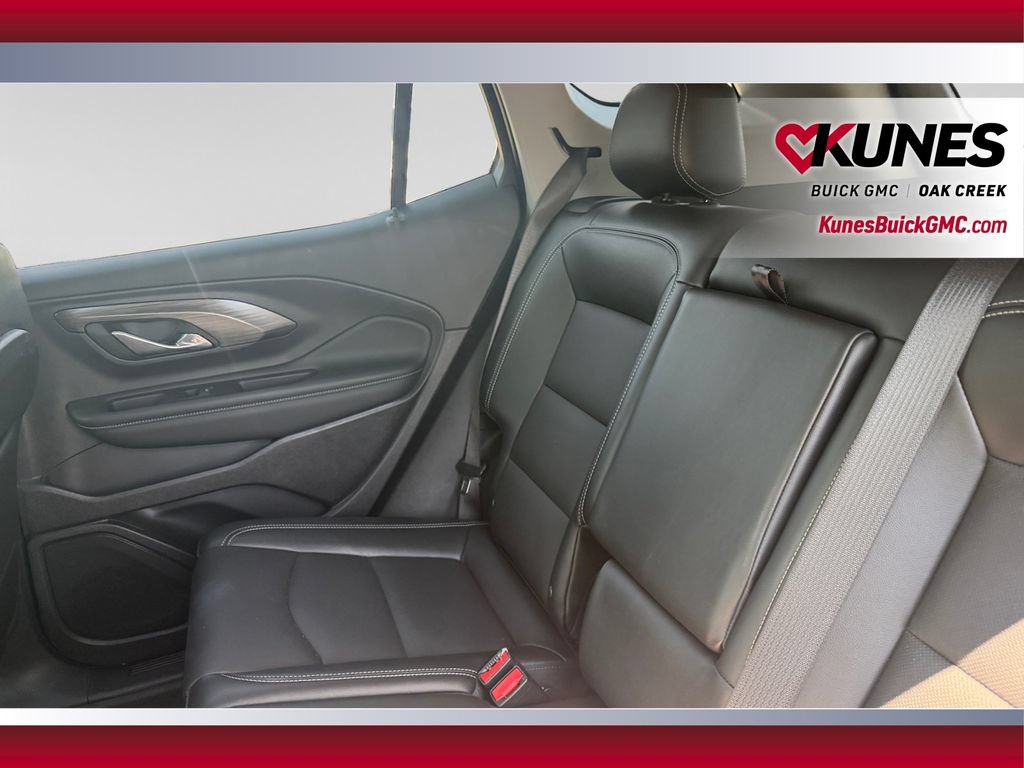 Used 2024 GMC Terrain SLT w/ LPO, Floor Liner Package AWD/4WD image 34