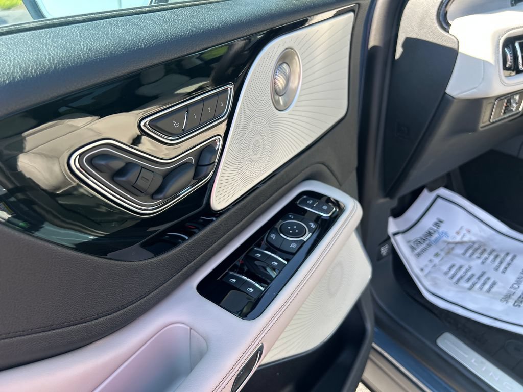 New 2026 Lincoln Aviator Reserve AWD/4WD image 10
