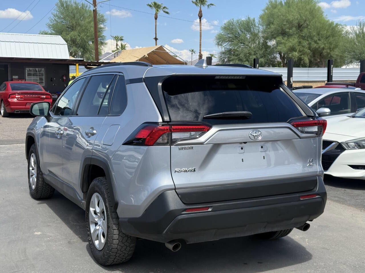 Used 2021 Toyota RAV4 LE image 7