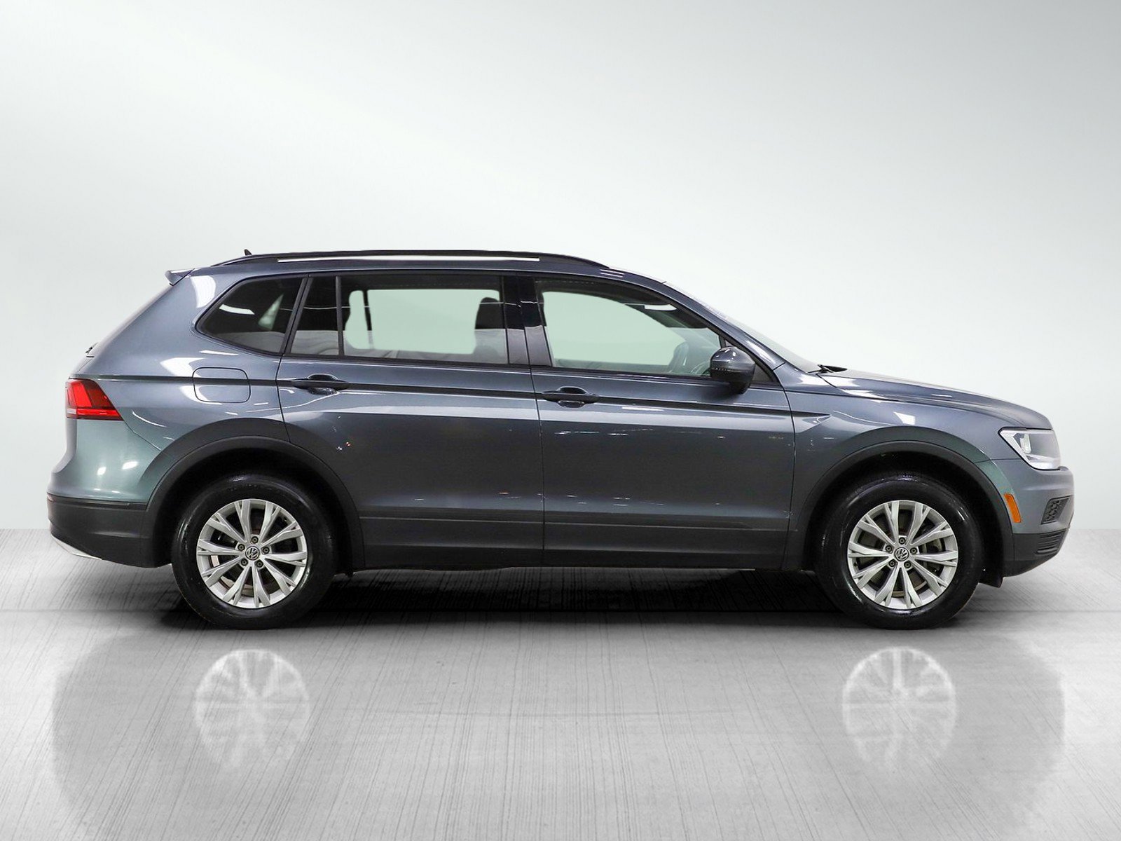 Used 2020 Volkswagen Tiguan S image 6