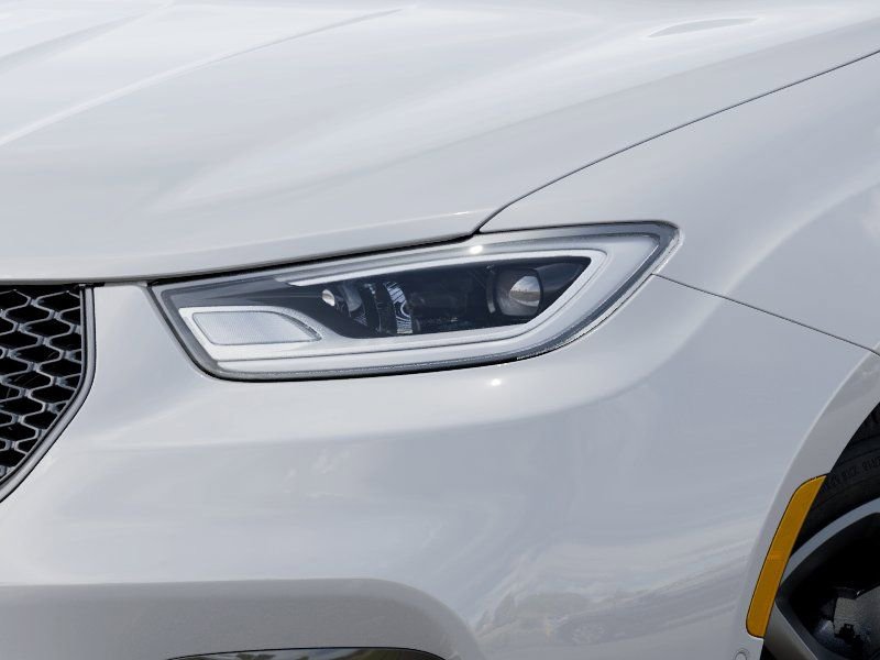 New 2026 Chrysler Pacifica Select image 12
