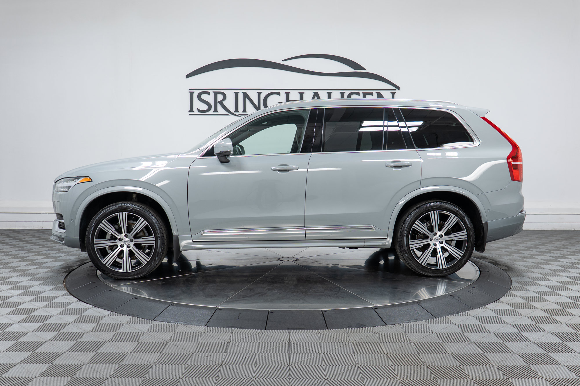 Certified 2024 Volvo XC90 B6 Ultimate w/ Protection Package Premier AWD/4WD image 8