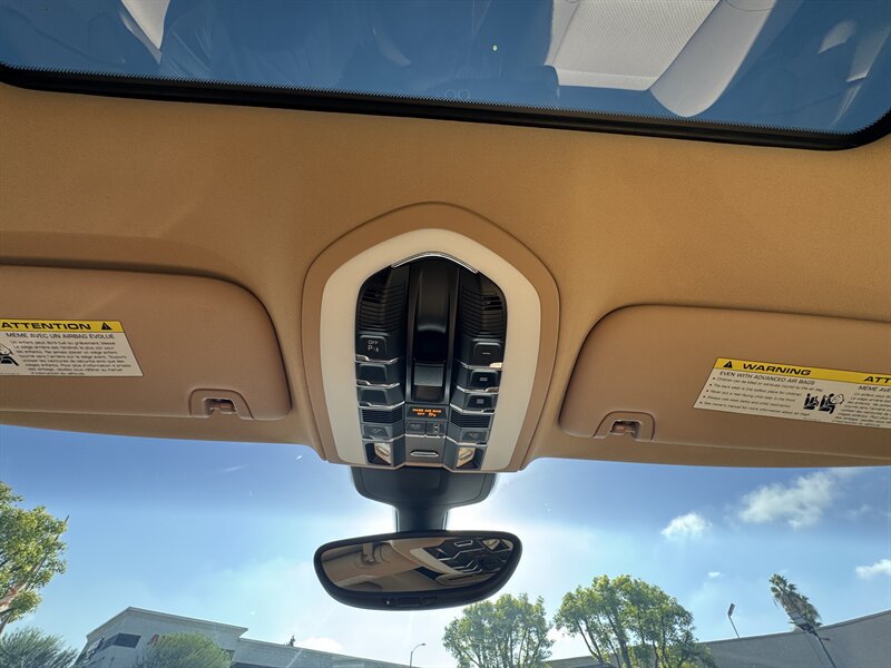 Used 2013 Porsche Panamera image 64