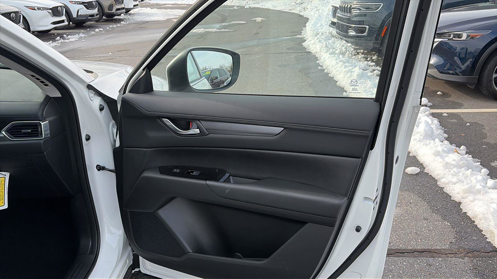 New 2025 MAZDA CX-5 AWD 2.5 S w/ Preferred Package image 9