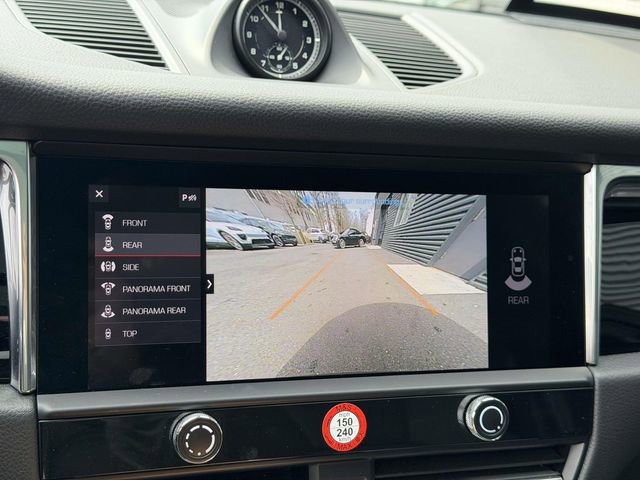 Used 2025 Porsche Macan image 22