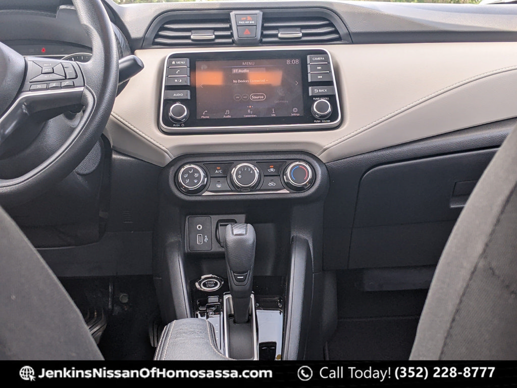 Used 2022 Nissan Versa SV FWD image 23