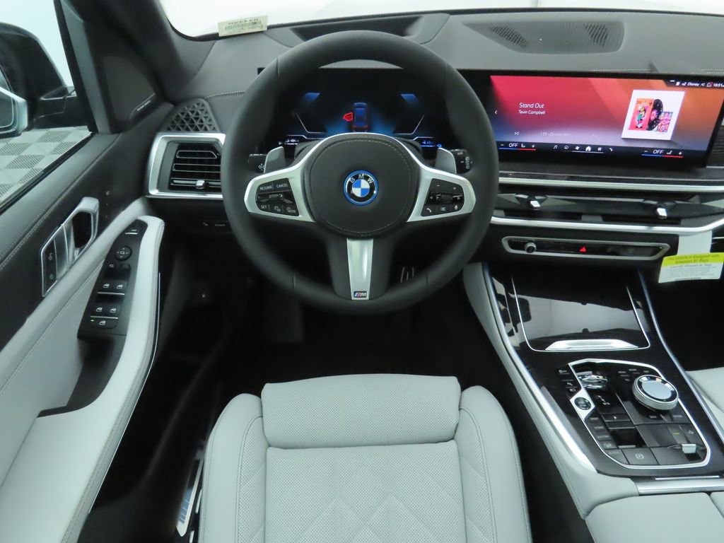 New 2026 BMW X5 xDrive50e w/ Executive Package AWD/4WD image 10