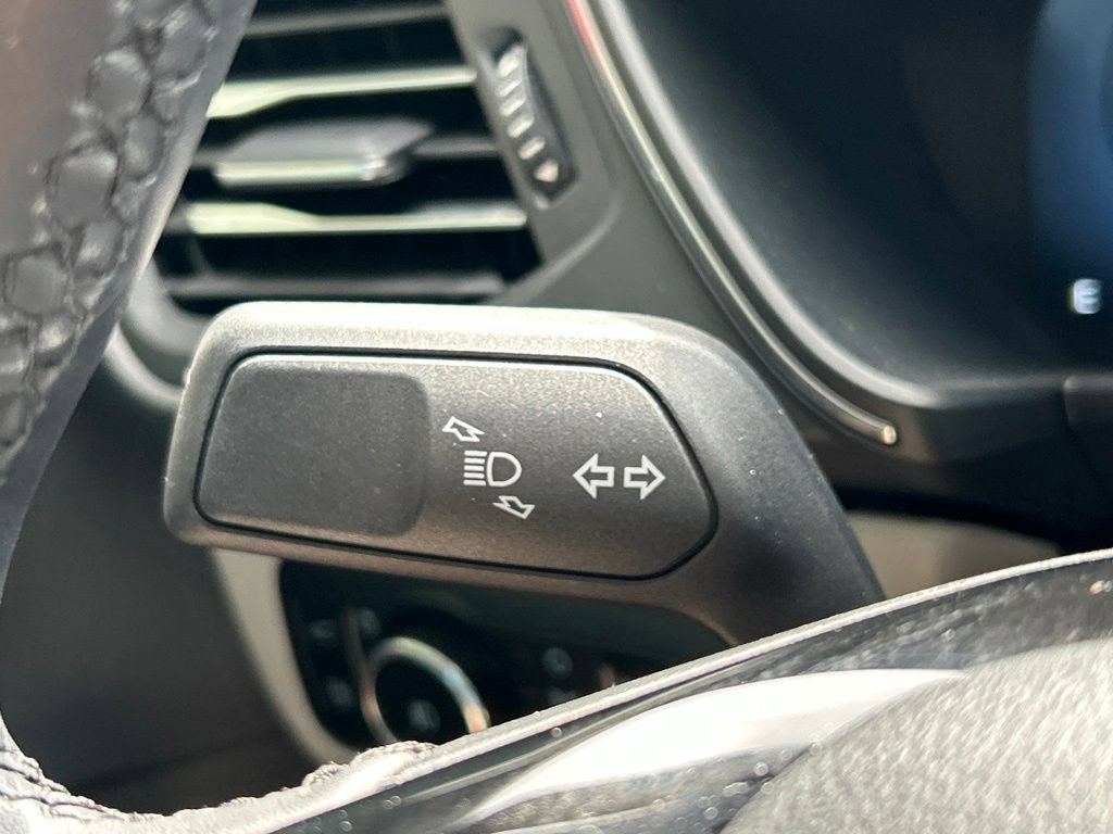 Used 2023 Ford Escape Platinum AWD/4WD image 27