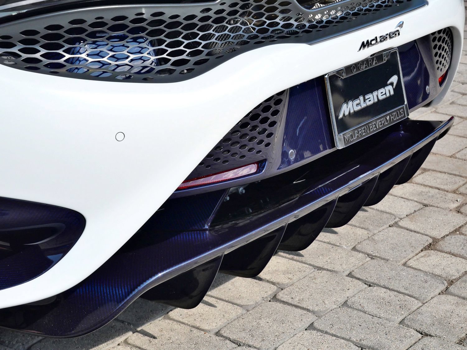 Used 2022 McLaren 765LT RWD image 29