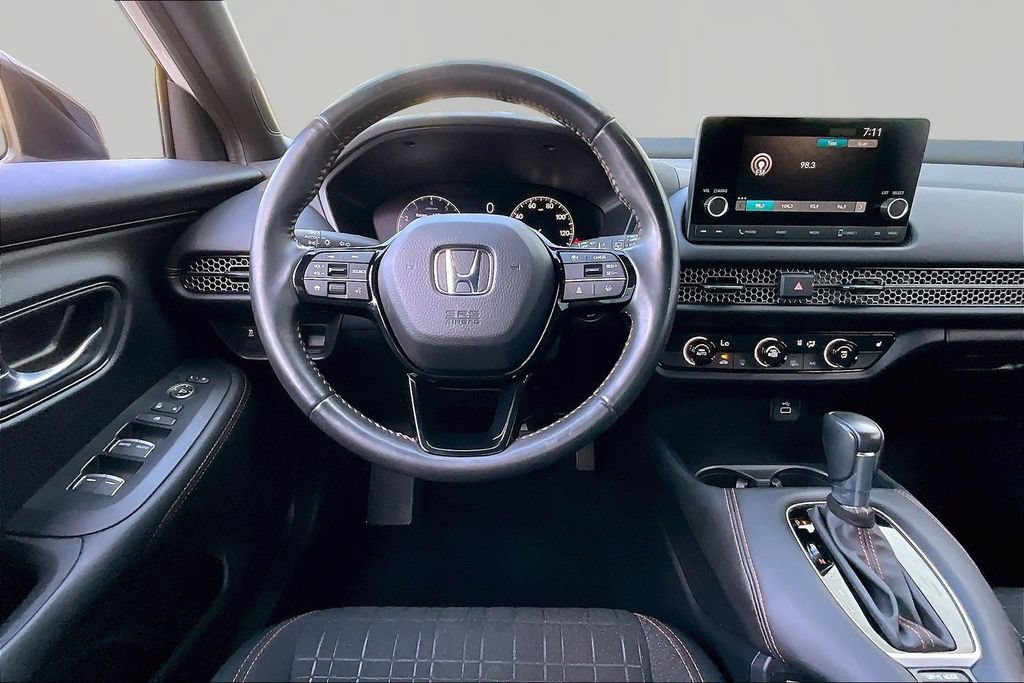 Used 2024 Honda HR-V Sport image 9