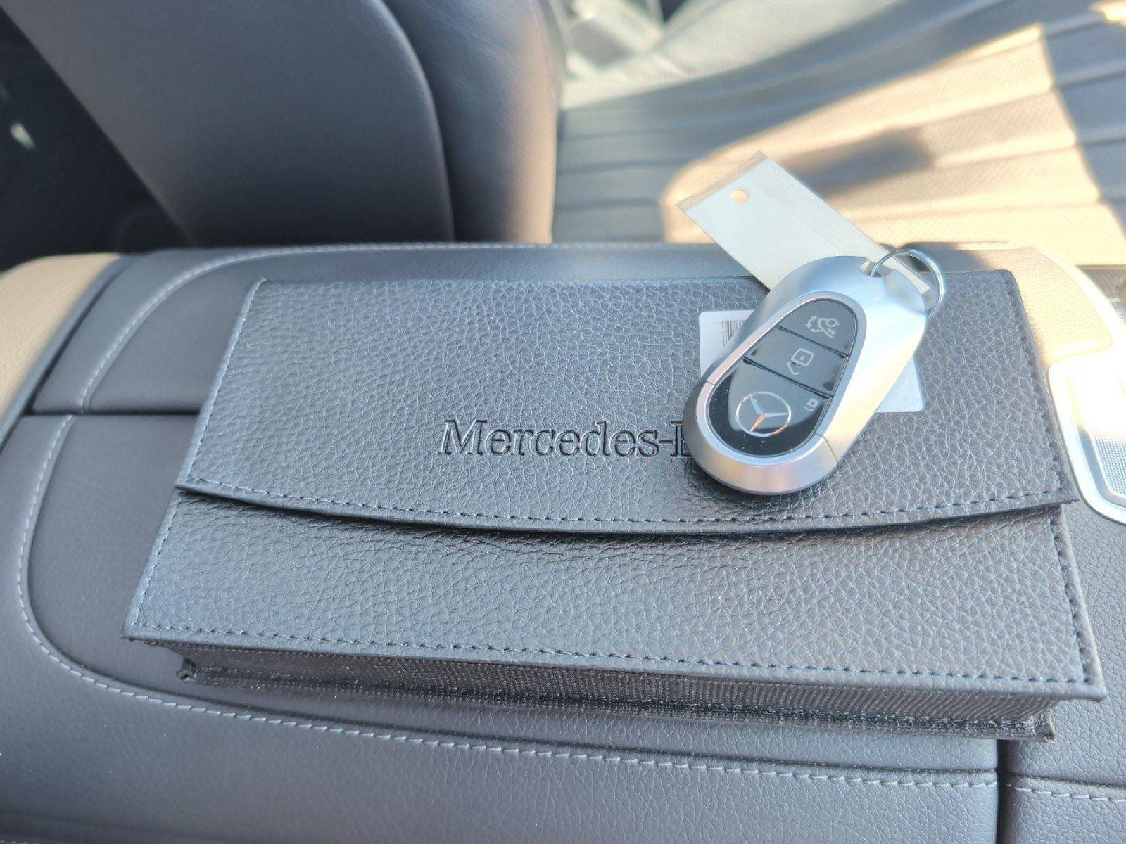 Used 2022 Mercedes-Benz S 580 4MATIC Sedan w/ AMG Line Package image 40