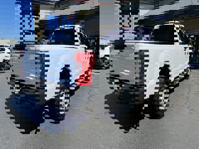 Used 2021 Ford F250 XL w/ Power Equipment Group image 4