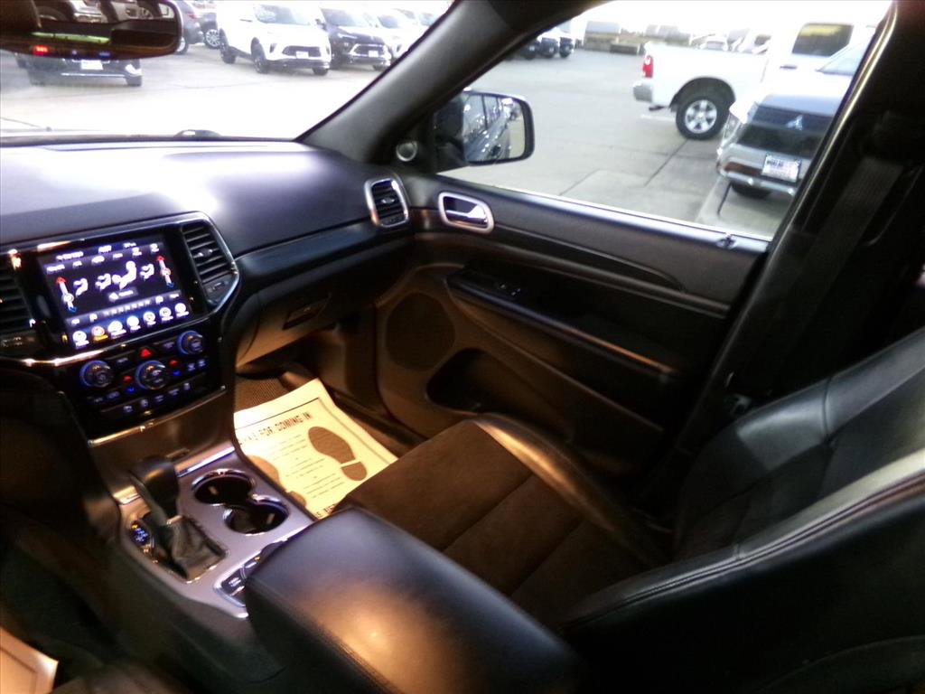 Used 2020 Jeep Grand Cherokee Altitude image 14