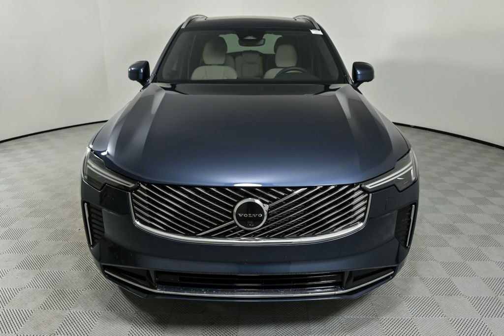 New 2026 Volvo XC90 B6 Plus w/ Protection Package Premier image 37