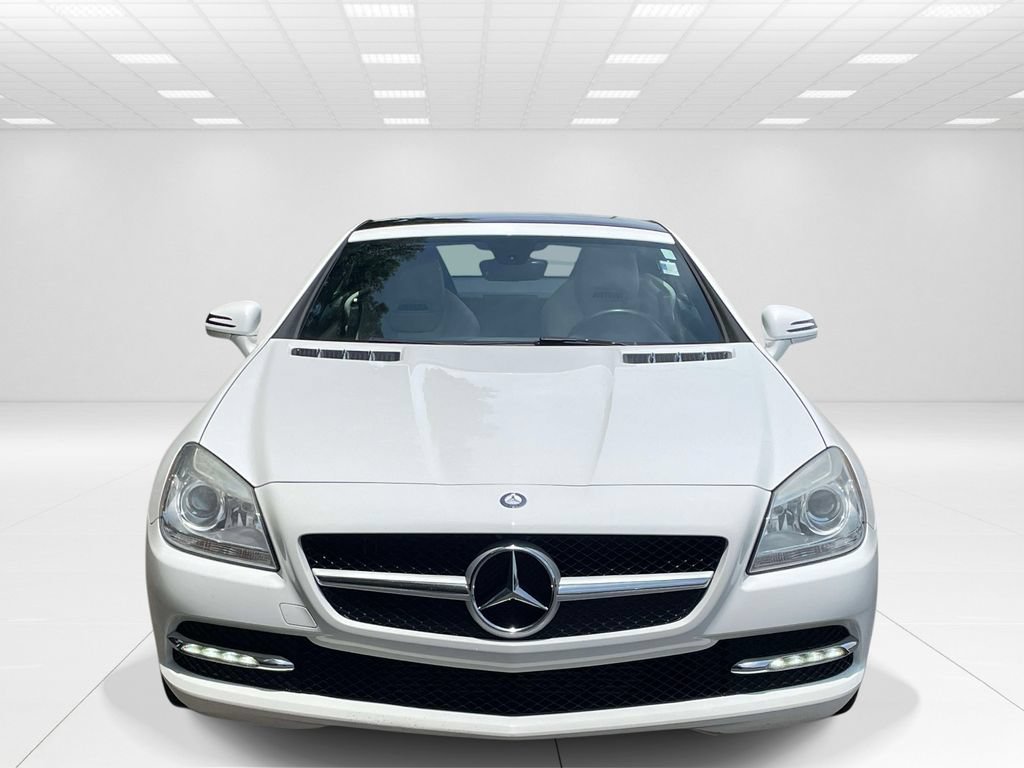Used 2015 Mercedes-Benz SLK 250 image 4