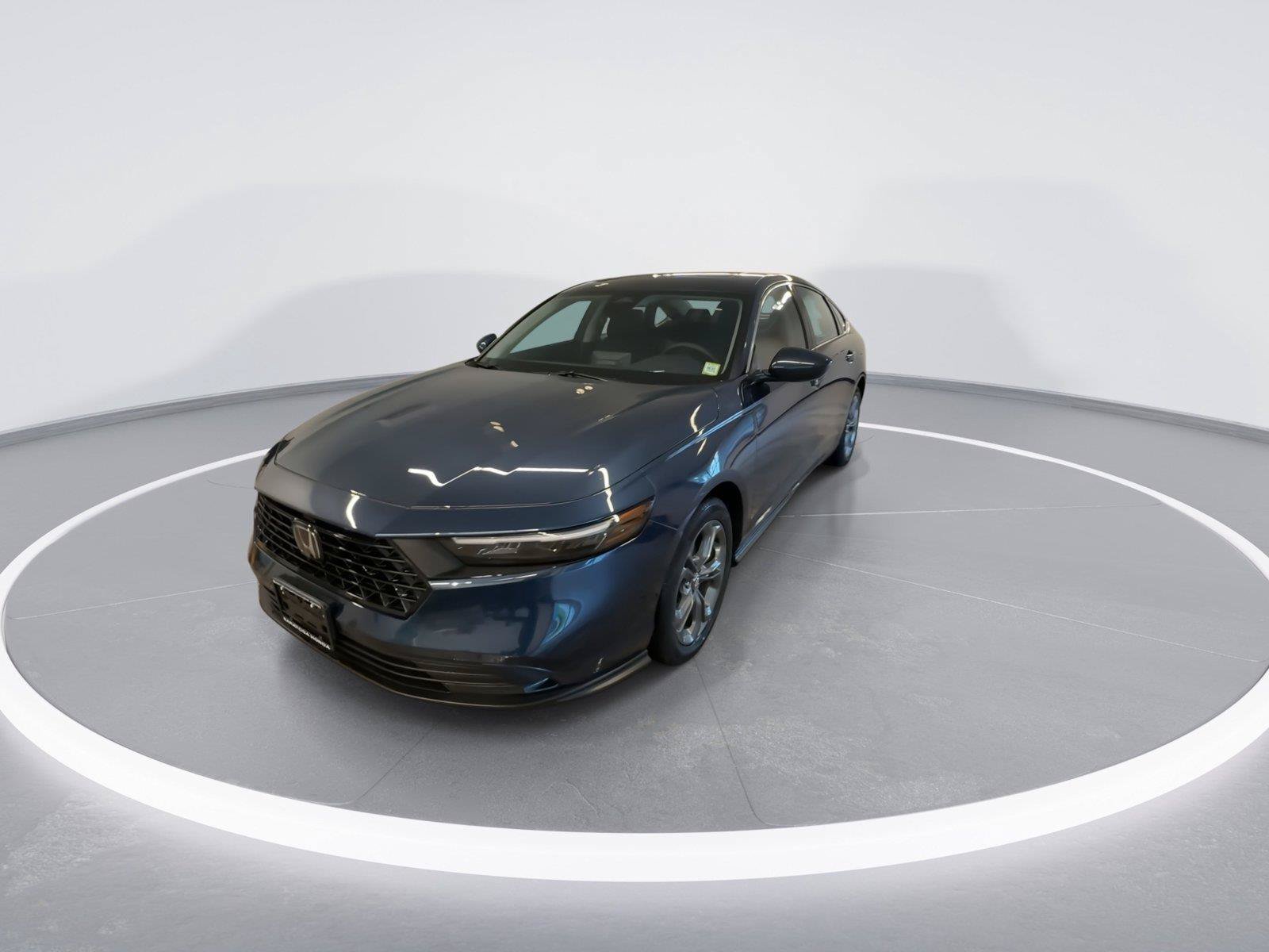 Used 2023 Honda Accord EX image 3
