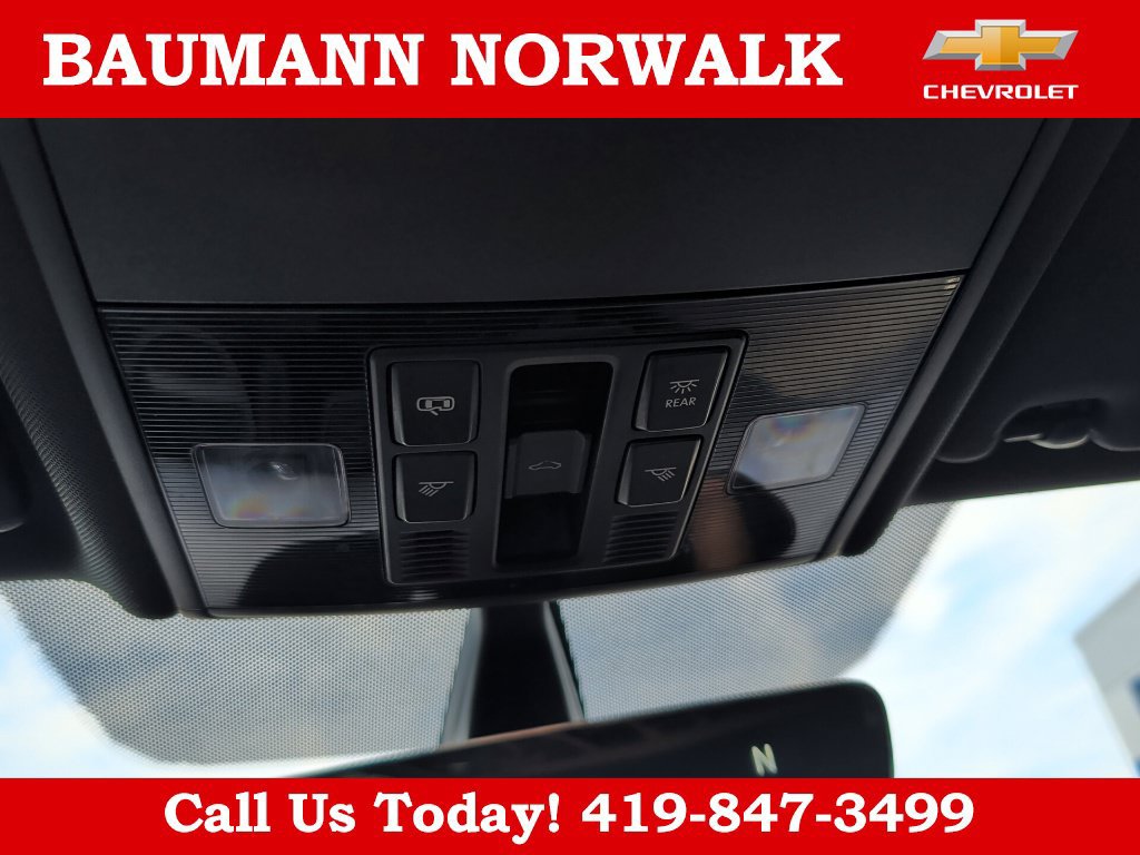 Used 2021 Volkswagen GTI SE FWD image 31