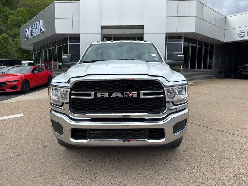 Used 2024 RAM 2500 Tradesman w/ Chrome Appearance Group AWD/4WD image 2