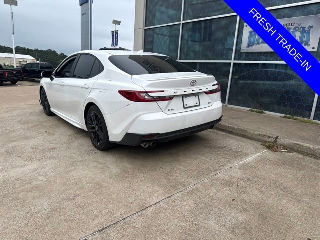 Used 2026 Toyota Camry SE w/ Convenience Package FWD image 5