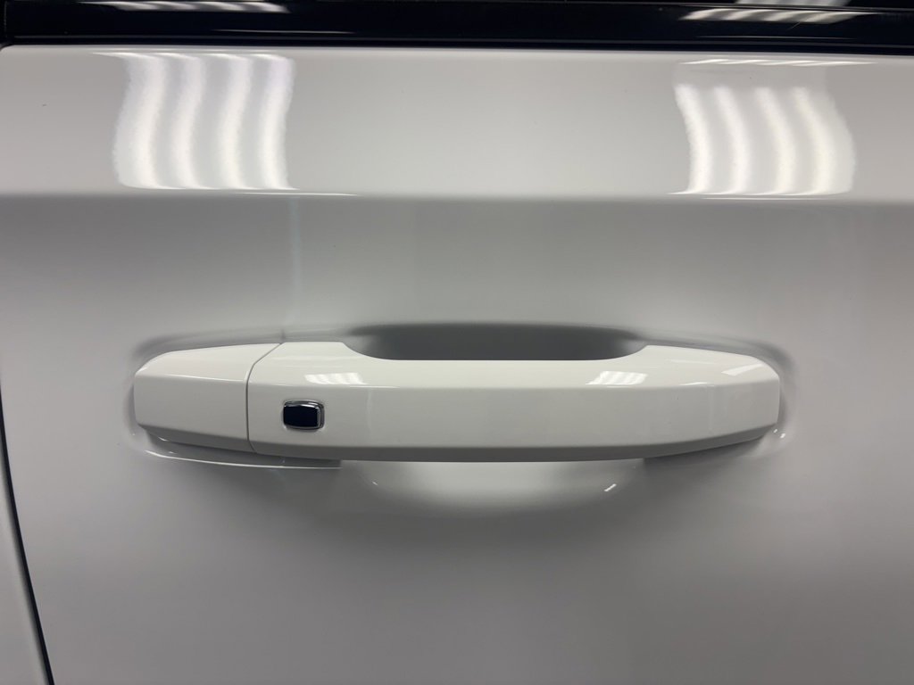 Used 2024 Chevrolet Tahoe RST image 12