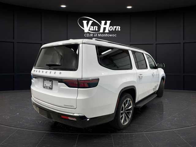 Used 2023 Jeep Wagoneer L Series II w/ Premium Group I AWD/4WD image 6