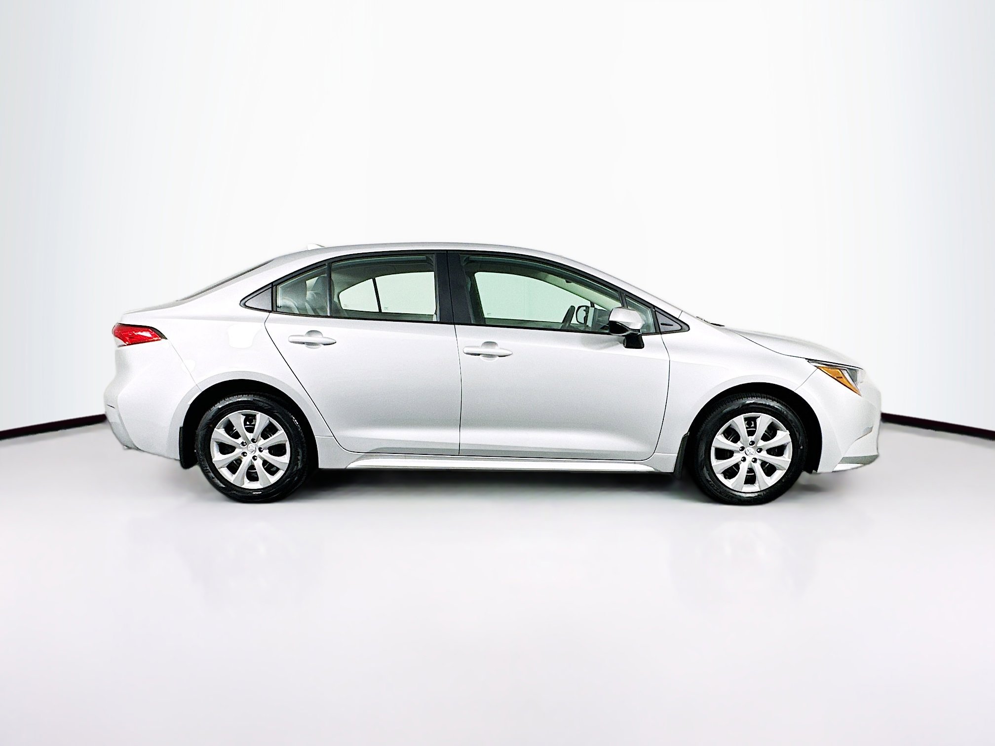 Used 2026 Toyota Corolla LE image 10