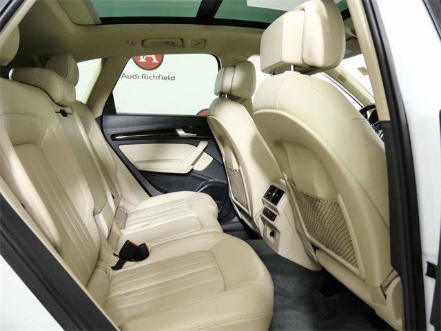 Used 2018 Audi Q5 2.0T Premium Plus w/ Premium Plus Package image 13