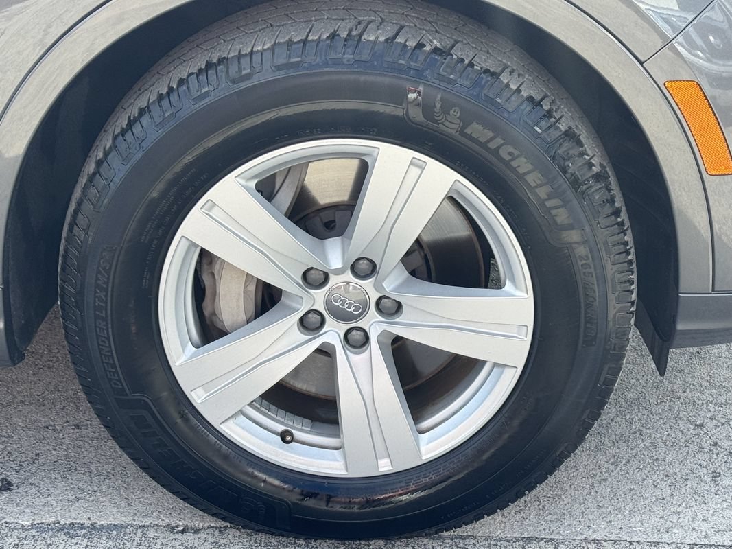 Used 2018 Audi Q7 2.0T Premium Plus w/ Premium Plus Package AWD/4WD image 29